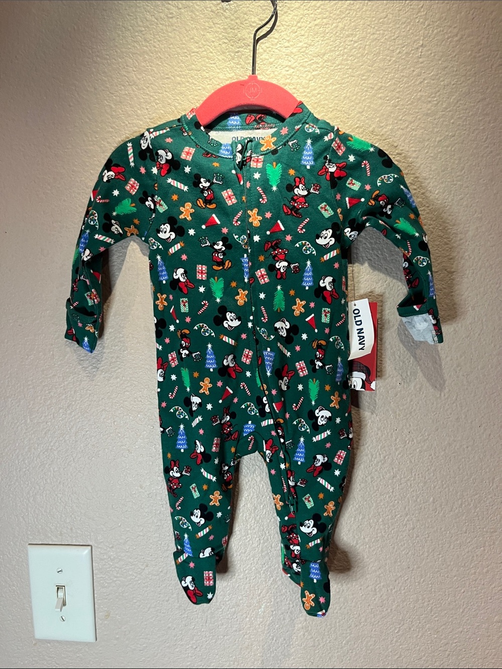 New Old Navy x Disney Baby Footed bodysuit Size 0-3 Months Christmas NWT - Picture 2 of 10